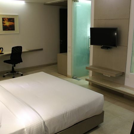 Keys Lite By Lemon Tree Hotels, Mayfield, Gurgaon Bagian luar foto