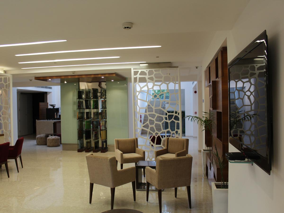 Keys Lite By Lemon Tree Hotels, Mayfield, Gurgaon Bagian luar foto