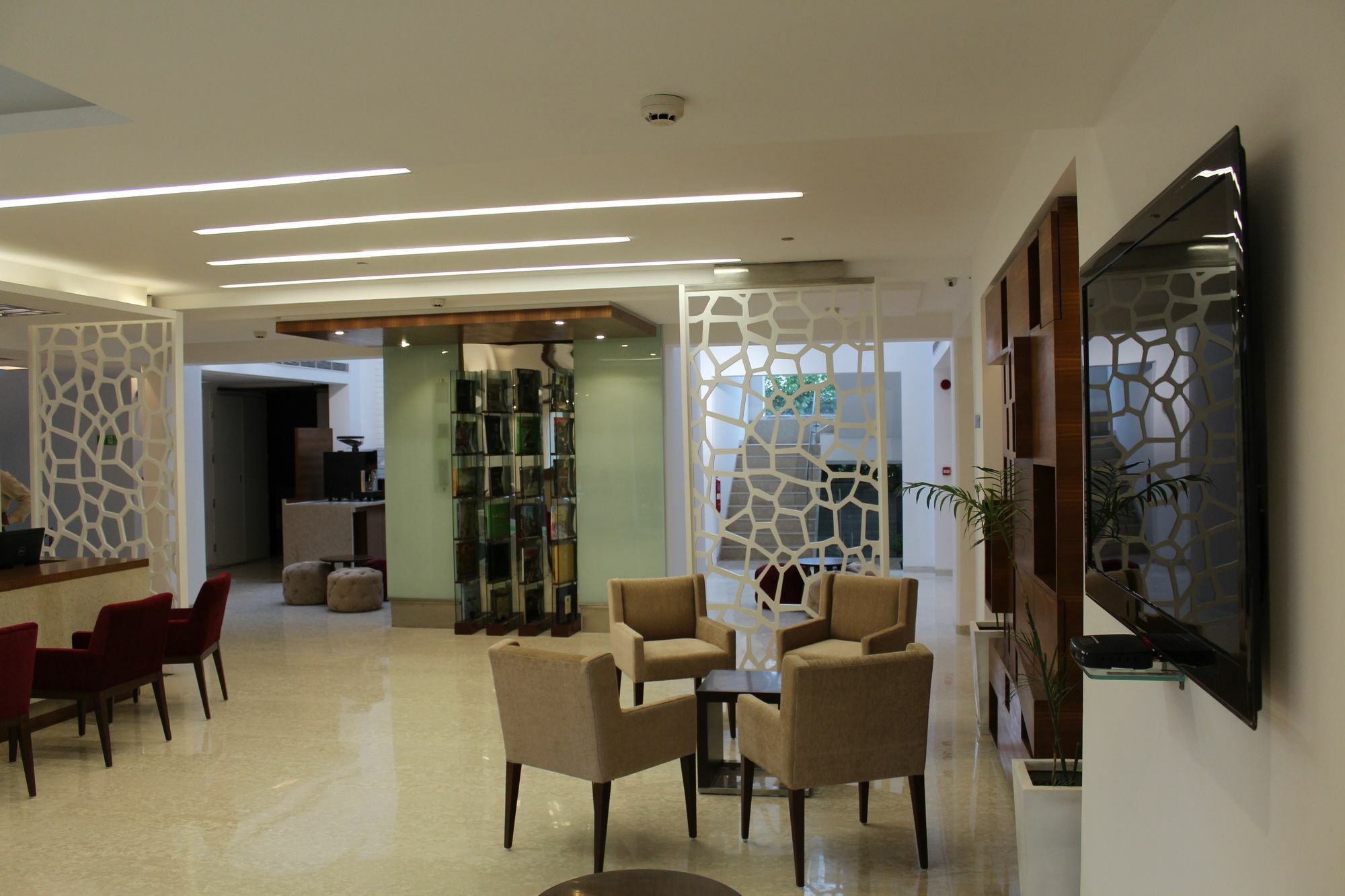 Keys Lite By Lemon Tree Hotels, Mayfield, Gurgaon Bagian luar foto